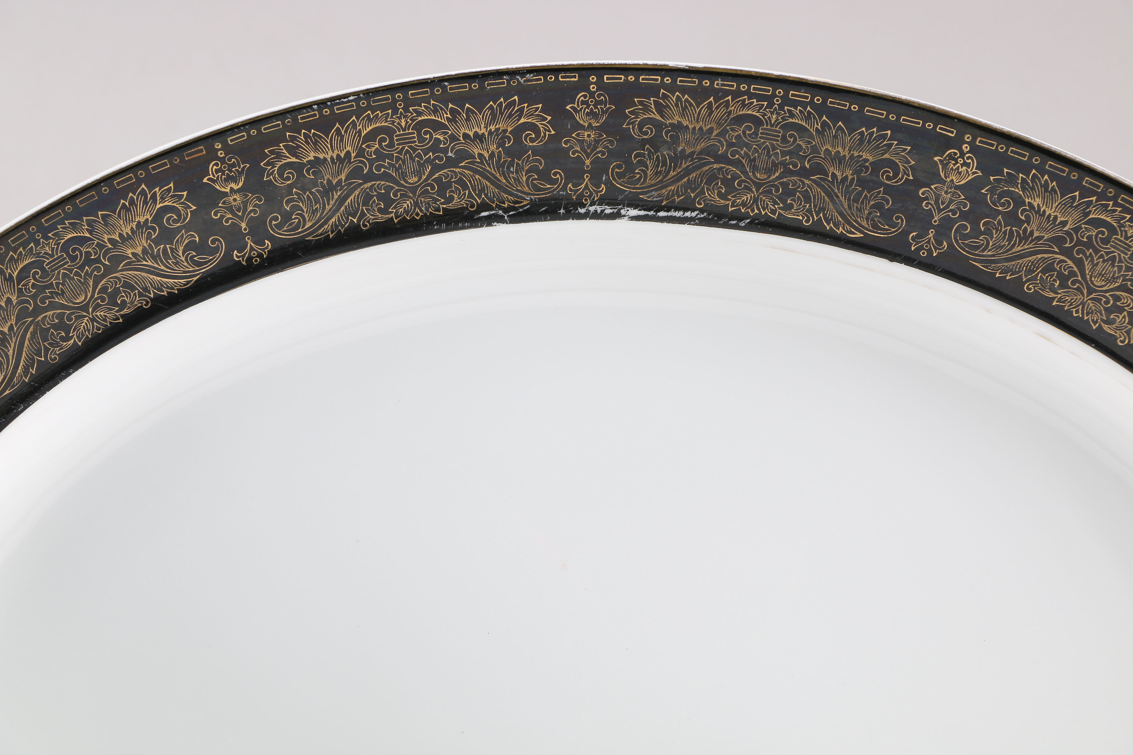 Yamaka "Hardwick" Fine China Set