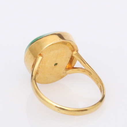 18K Yellow Gold and Jade Ring
