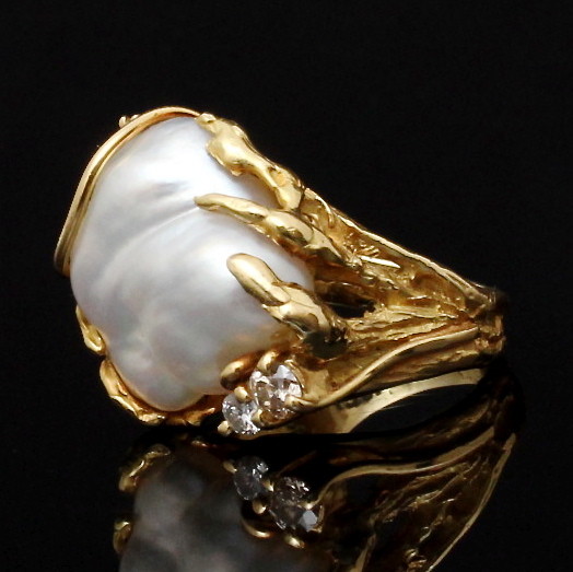 18K Yellow Gold Freshwater Pearl and Diamond Ring
