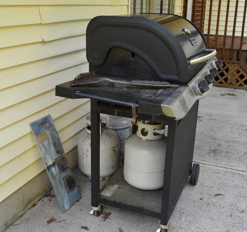 BBQ Grillware Gas Grill with Extra Propane Tanks
