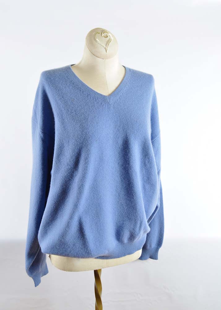 Large Asssortment of Womens Cashmere Sweaters