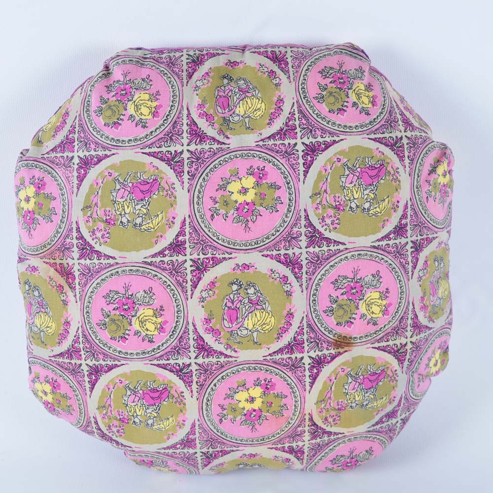 Group of Quilt Crafts