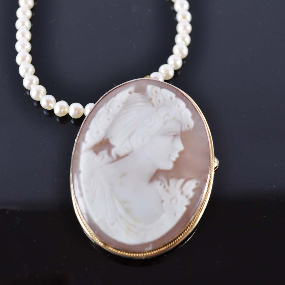 Freshwater Pearl and Cameo Necklace