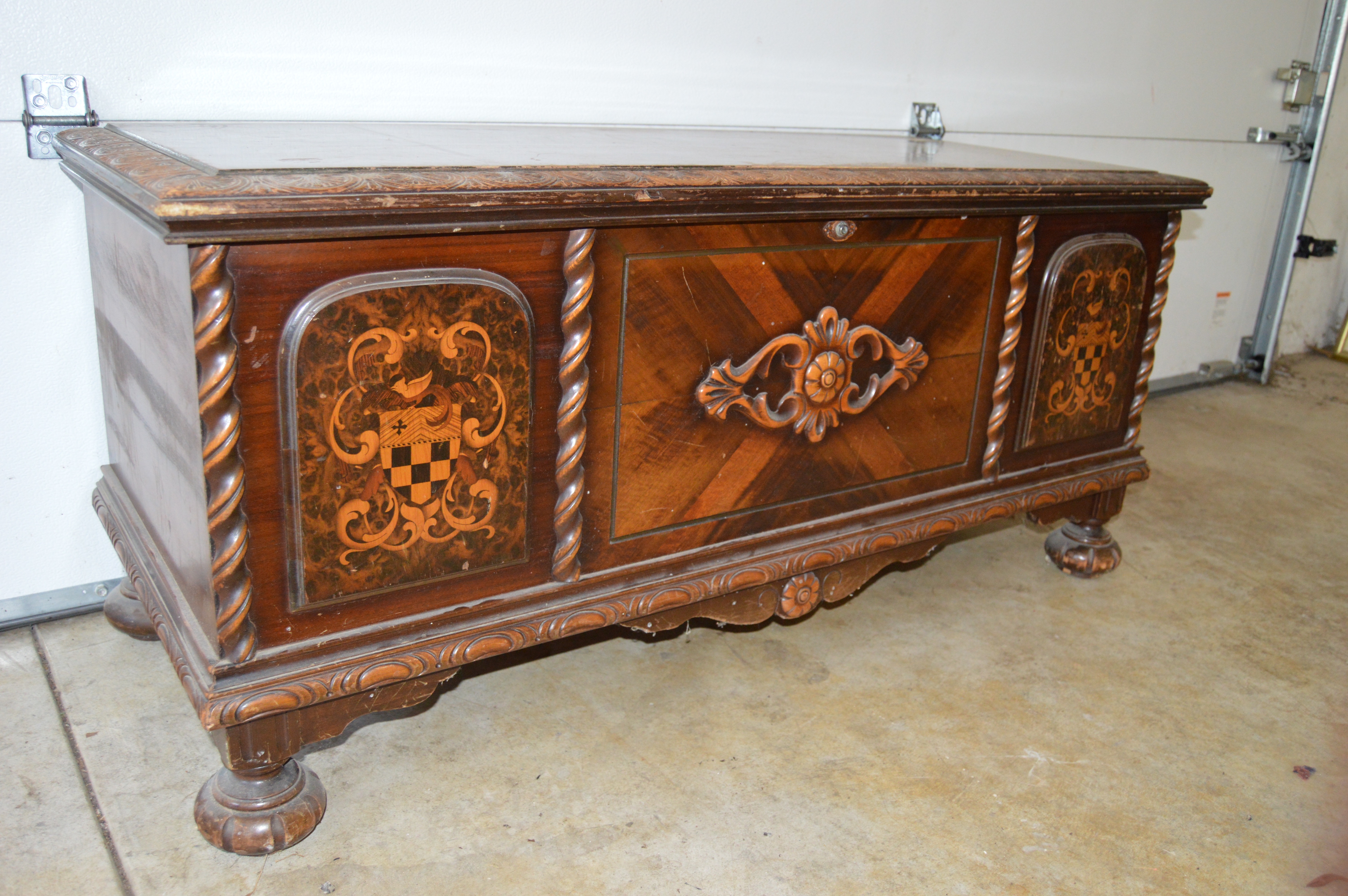 Lane Cedar Chest