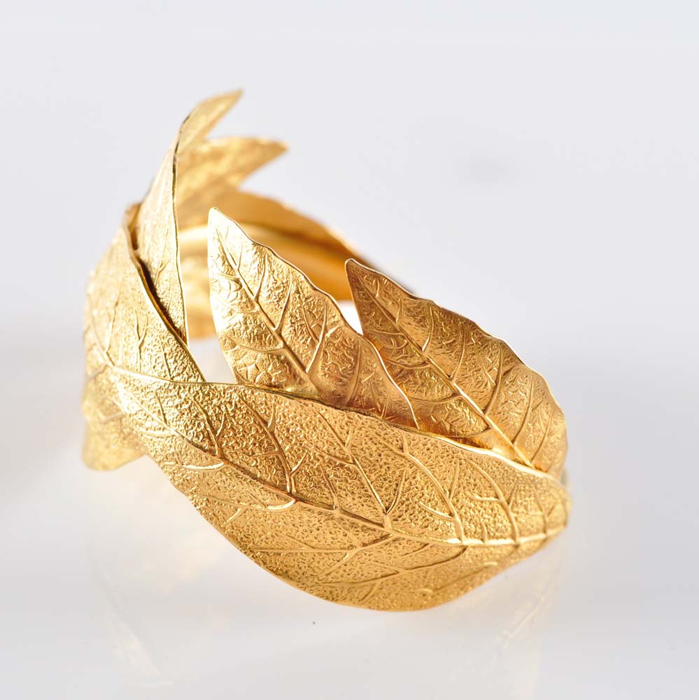 Gold Tone Laurel Leaf Jewelry