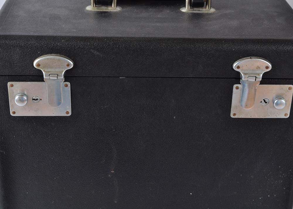 Singer Sewing Machine in Case