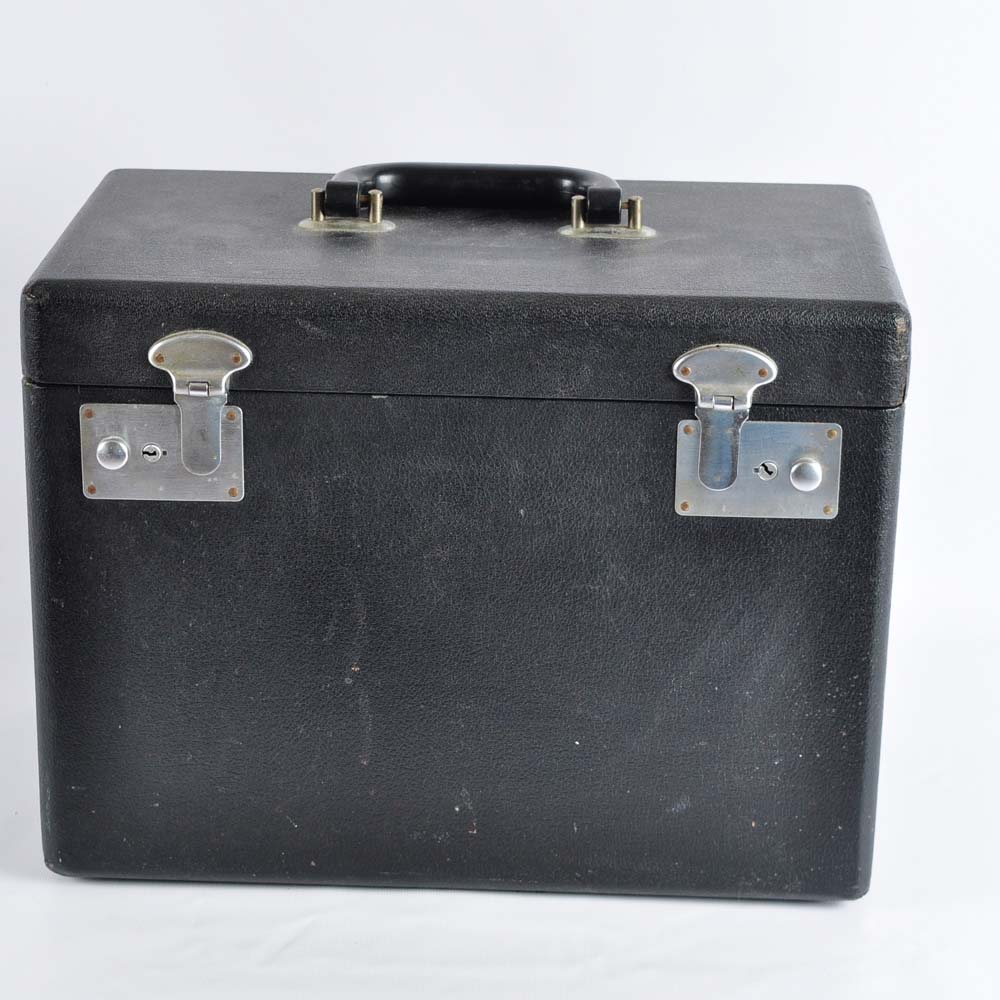 Singer Sewing Machine in Case