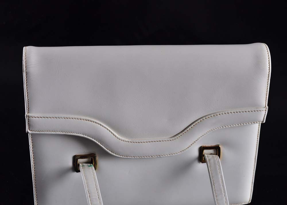 Vintage Dofan White Leather Purse