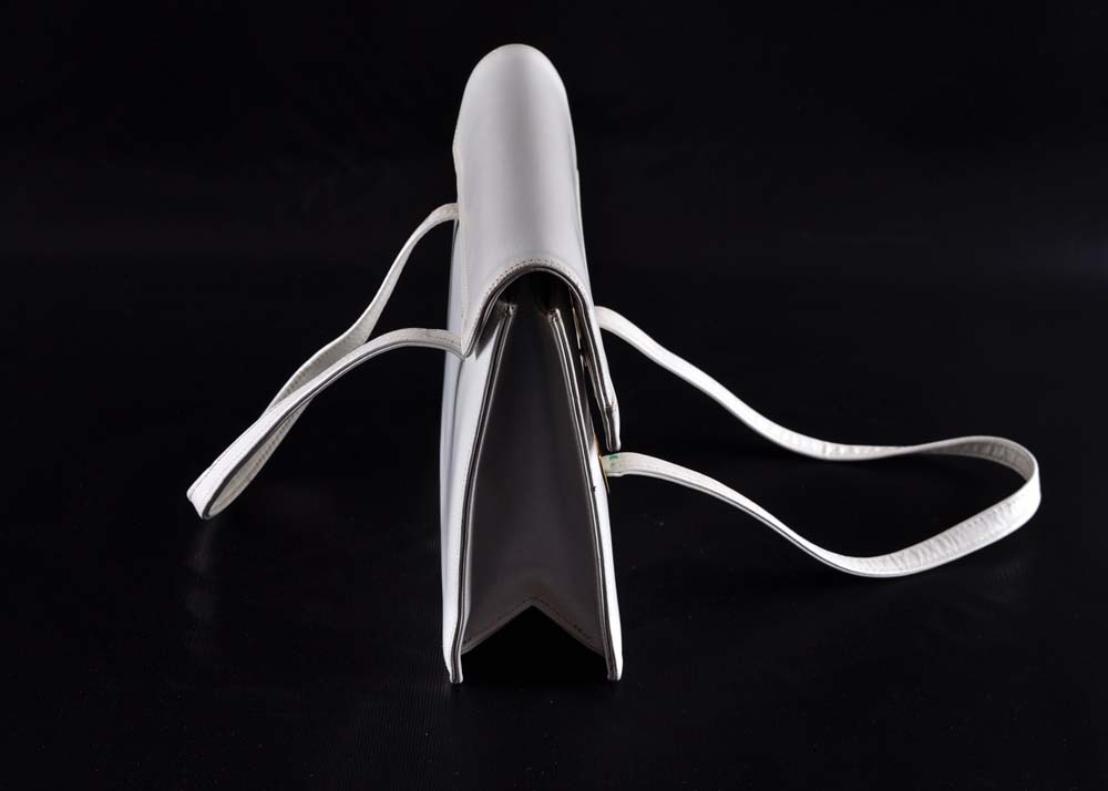 Vintage Dofan White Leather Purse