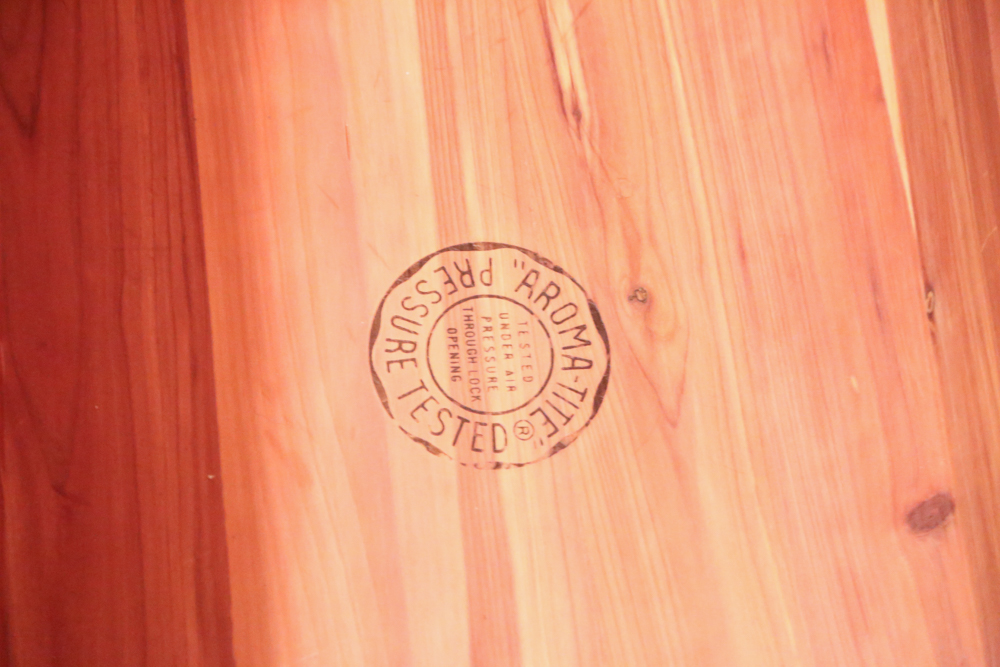 Lane Cedar Chest with Padded Lid