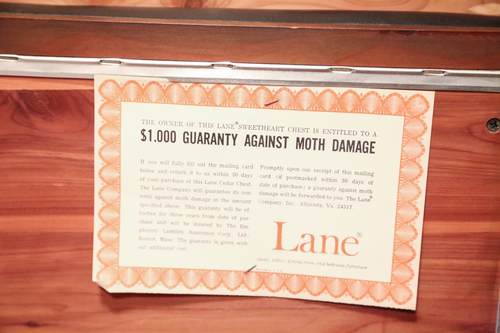 Lane Cedar Chest with Padded Lid