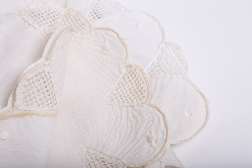 White and Cream Tablecloths and Napkins