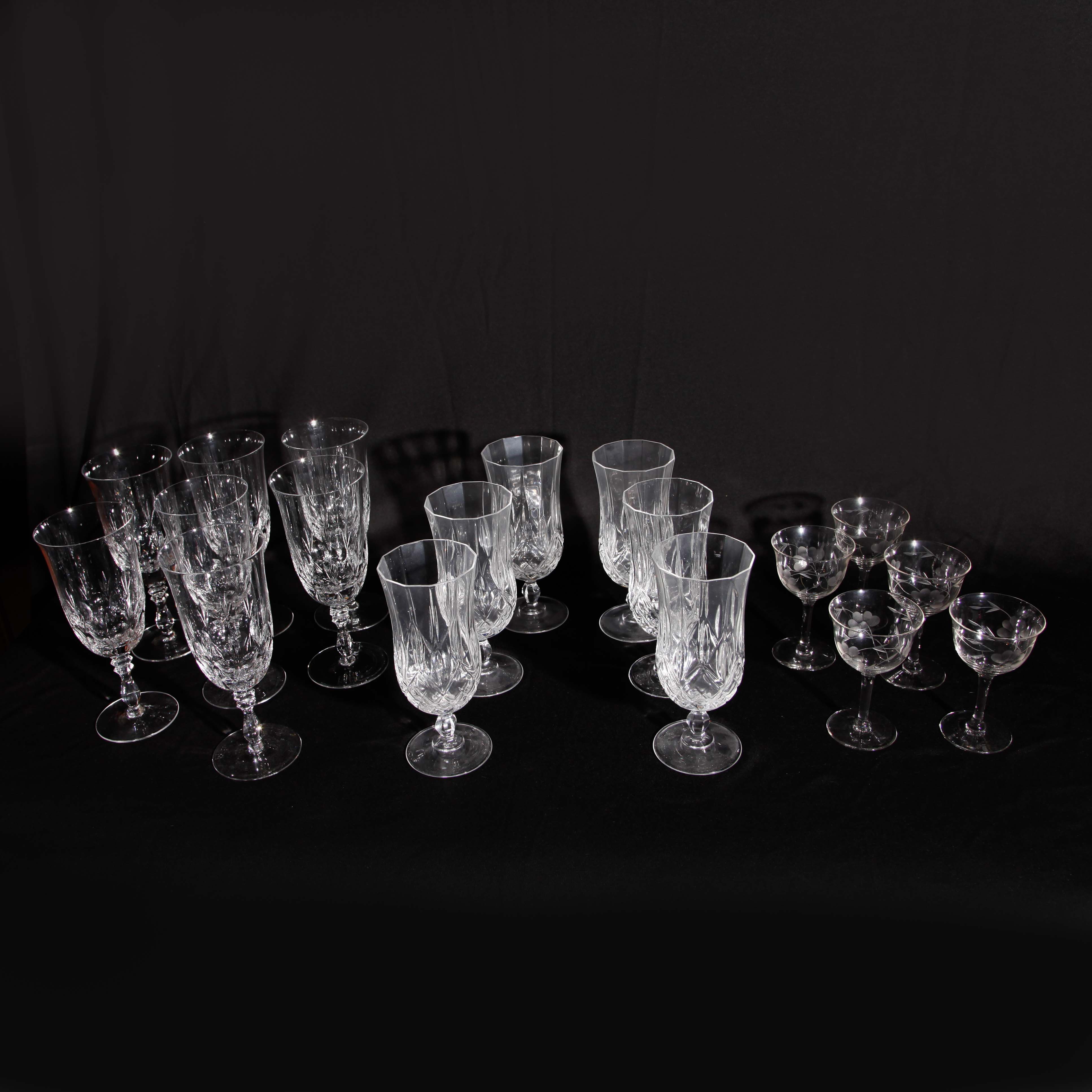 Collection of Assorted Glassware