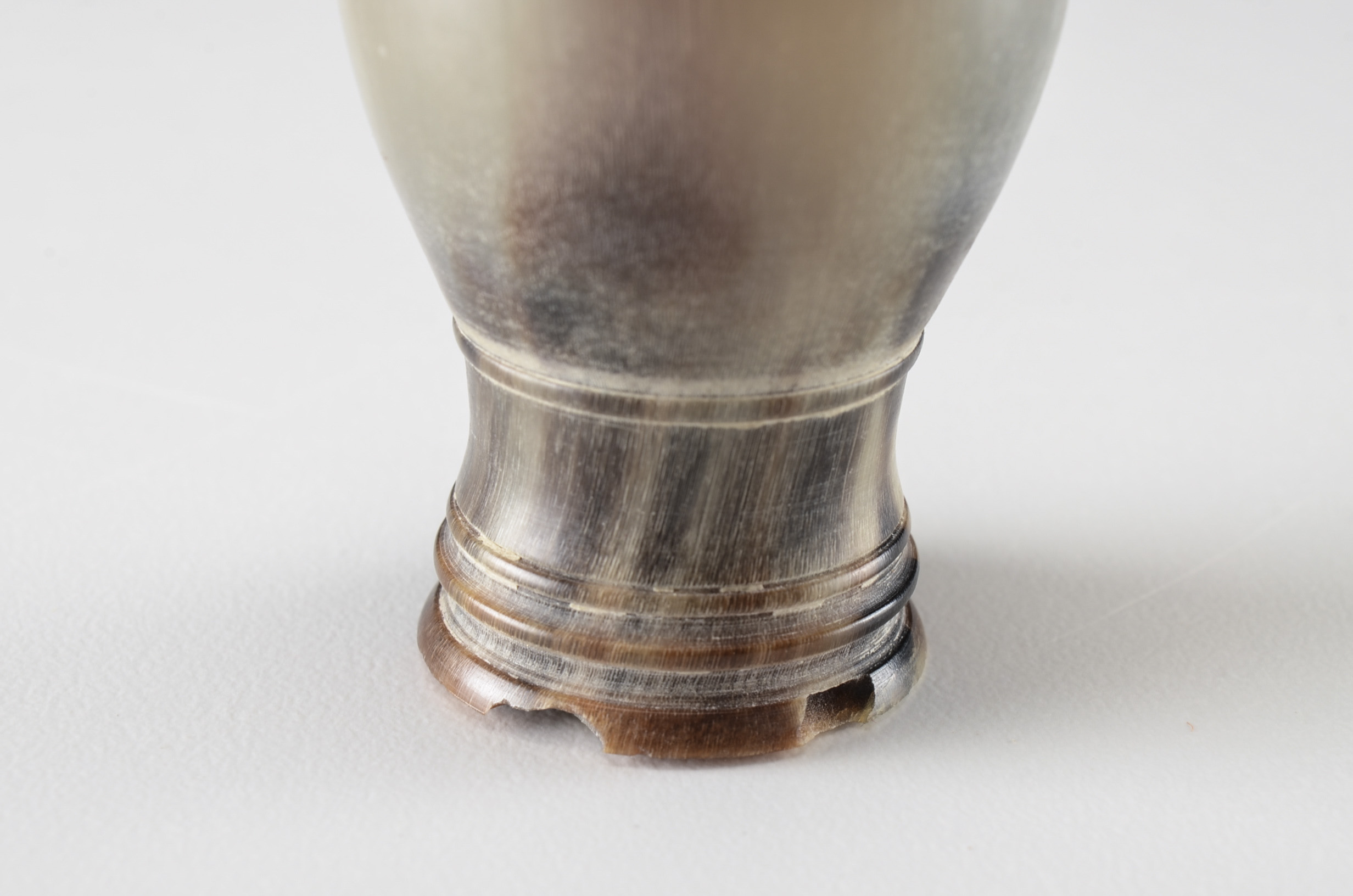 Antique Horn Snuff Bottle