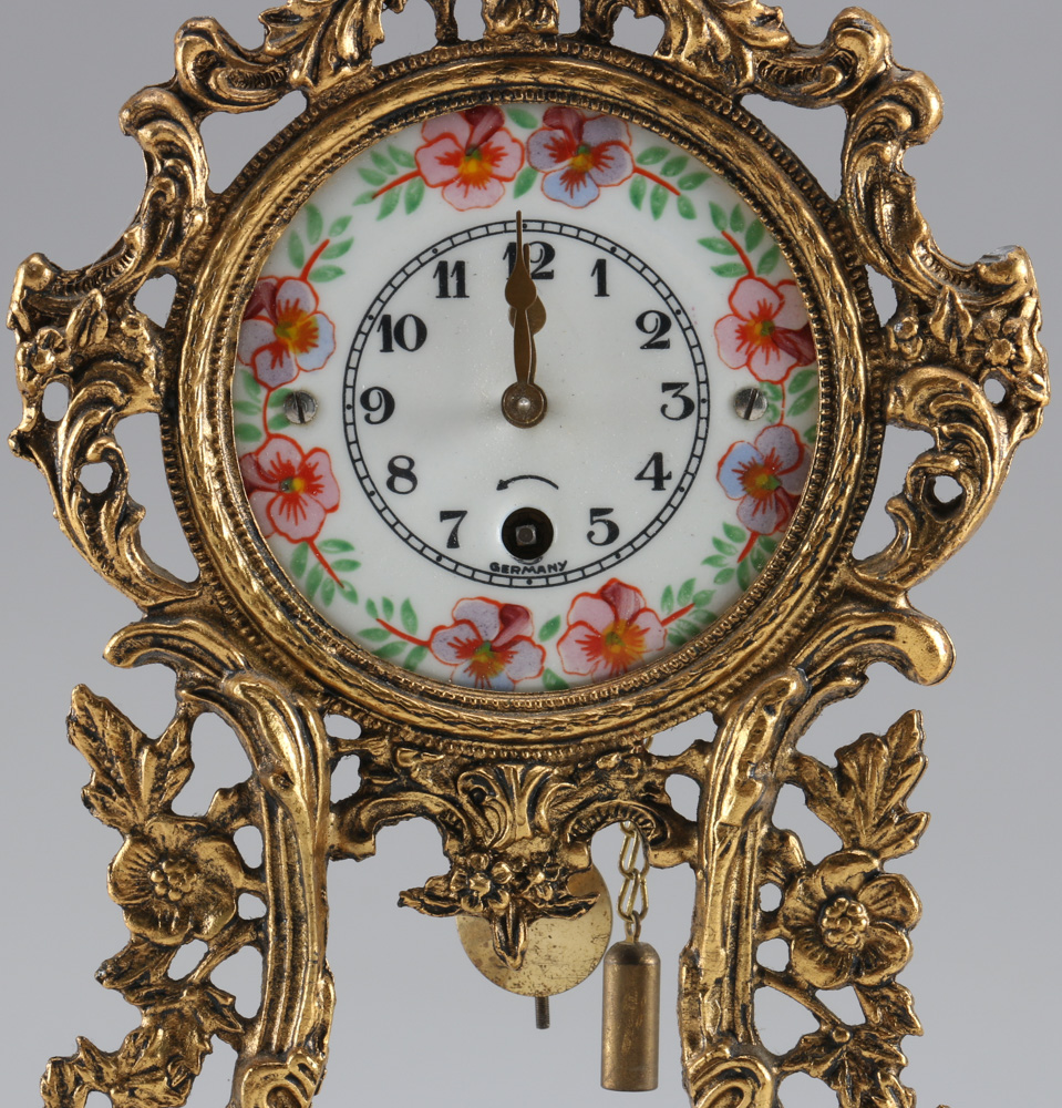 Assorted Collection of Vintage Clocks