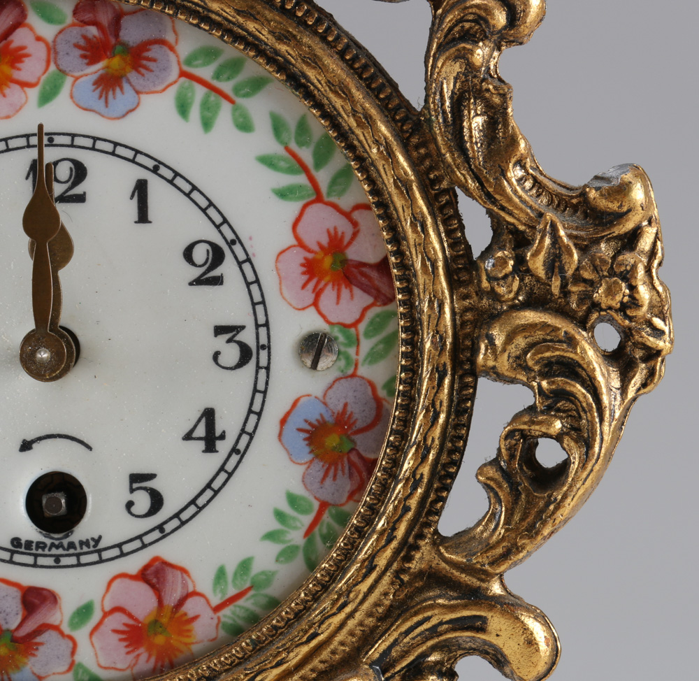 Assorted Collection of Vintage Clocks