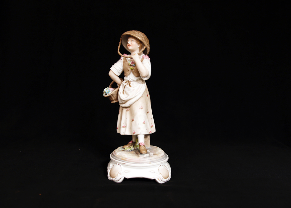 Vintage Meissen Style Figurine