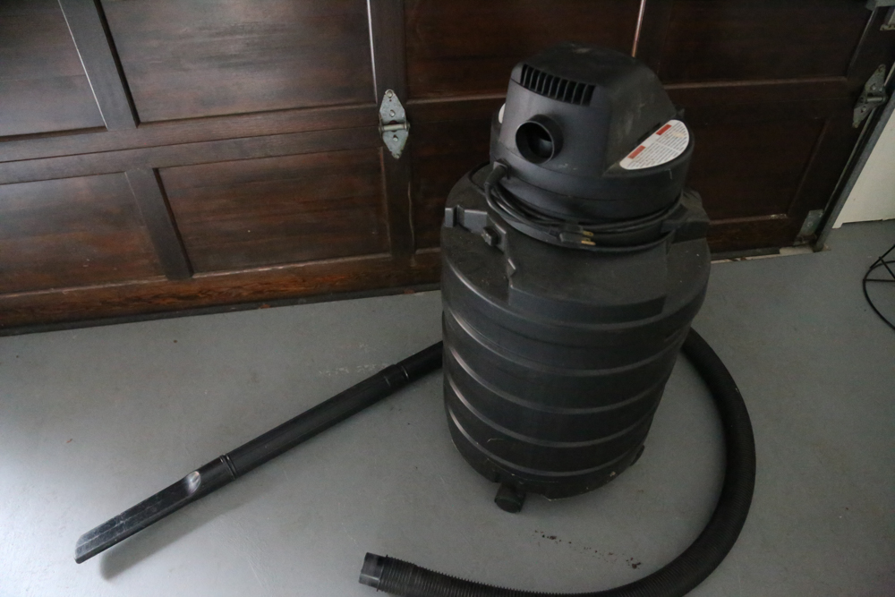 Genie Wet/Dry Vac