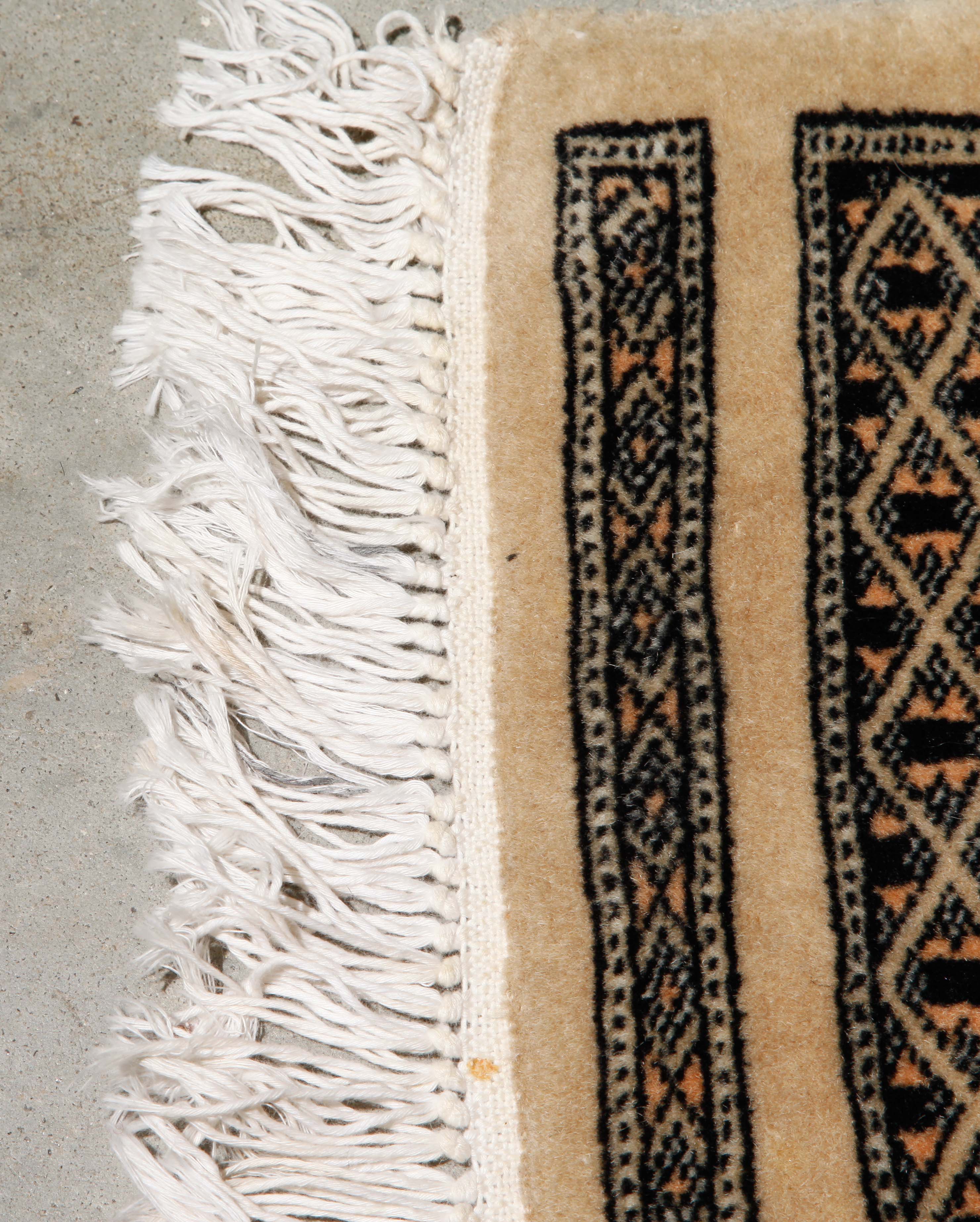 Handwoven Mauri Bokhara Area Rug