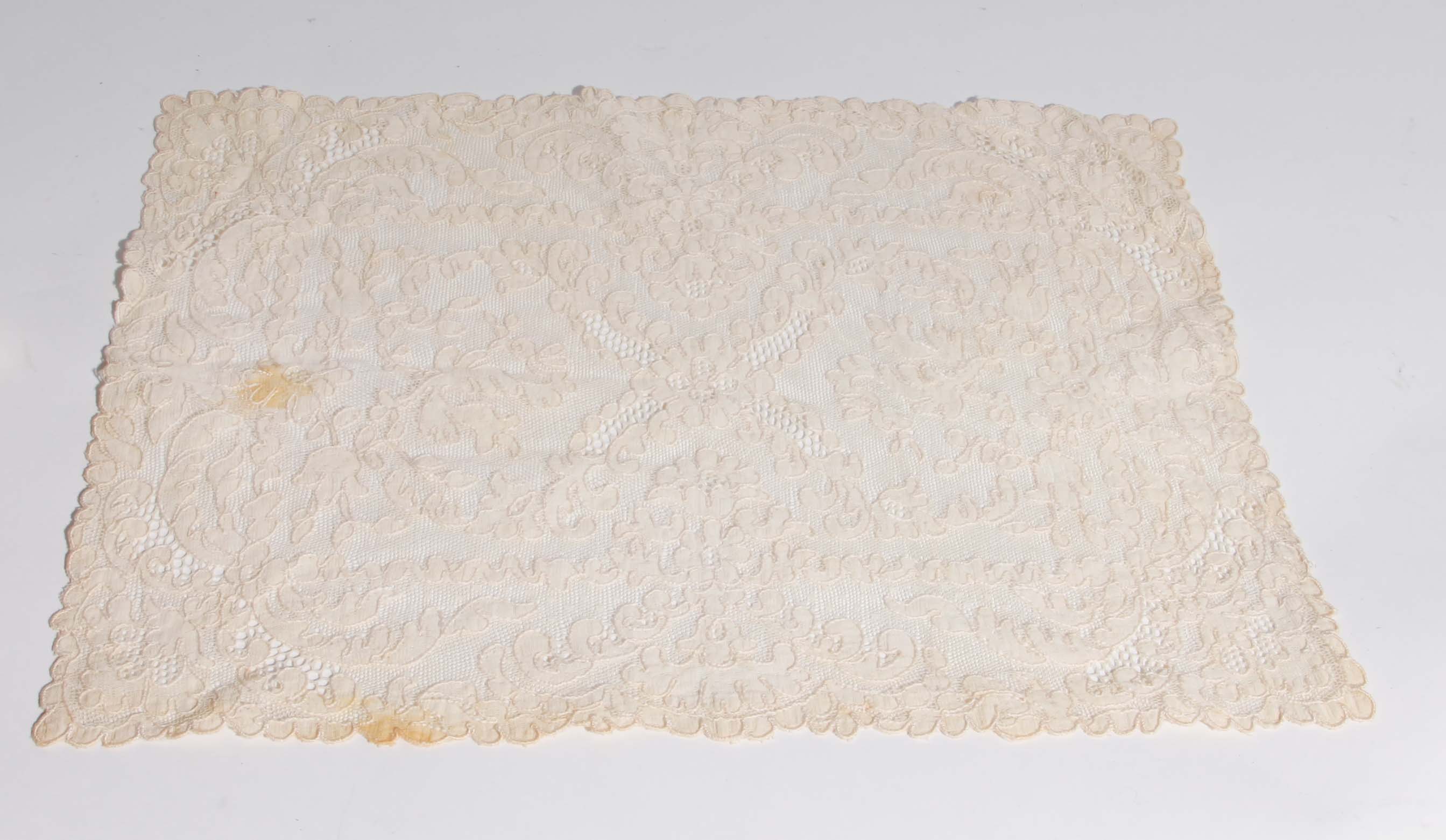 Alencon Lace Placemats and Pillow Cases