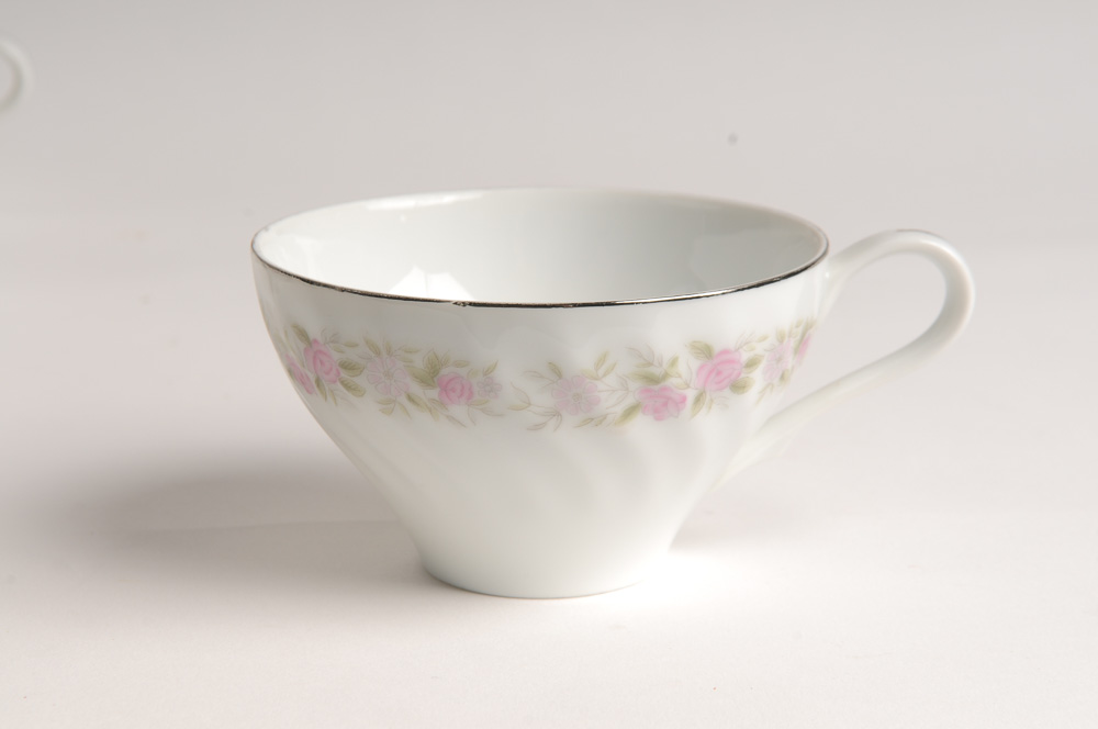 Teahouse Rose by Dansico