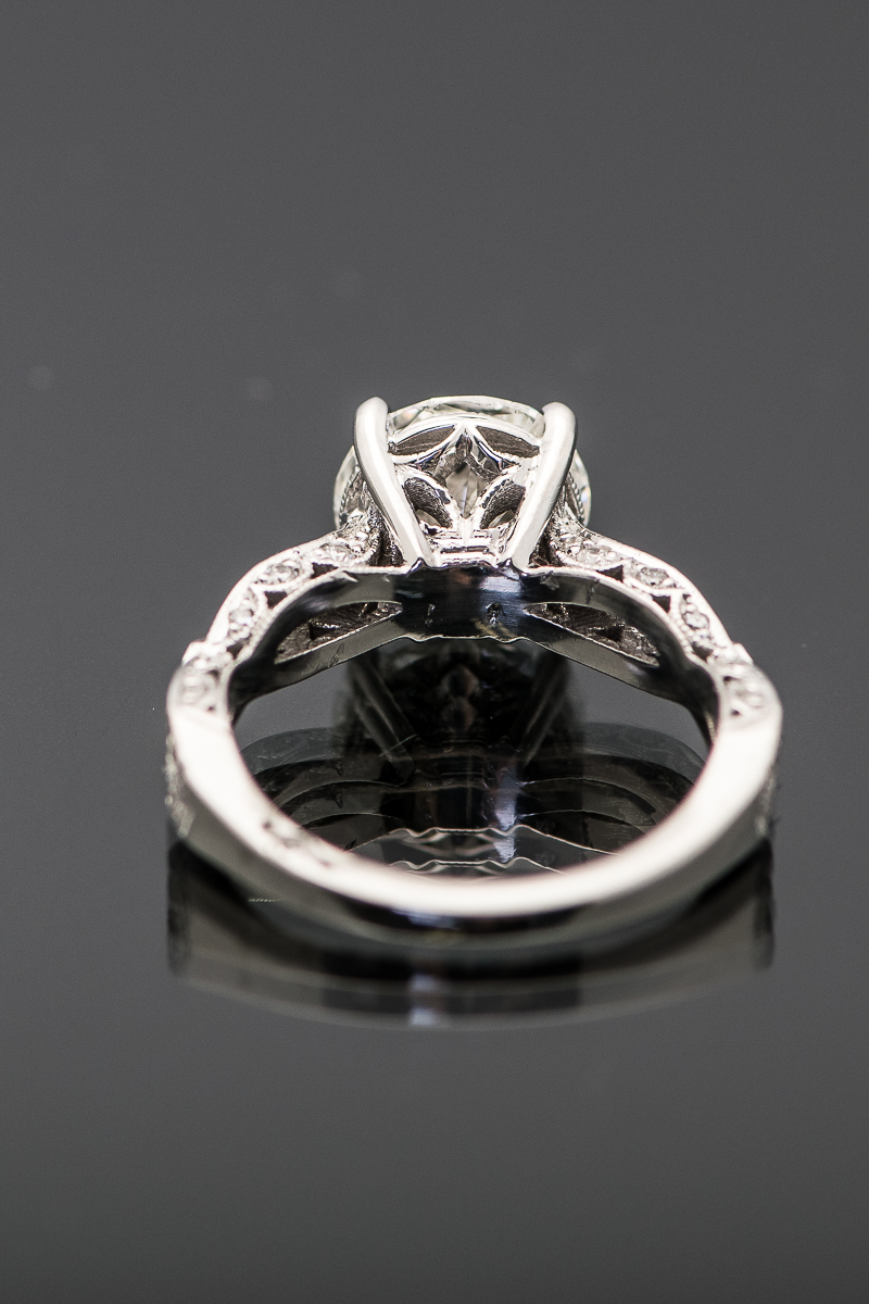 Tacori 18k White Gold and 2.56 CTW Diamond Ring