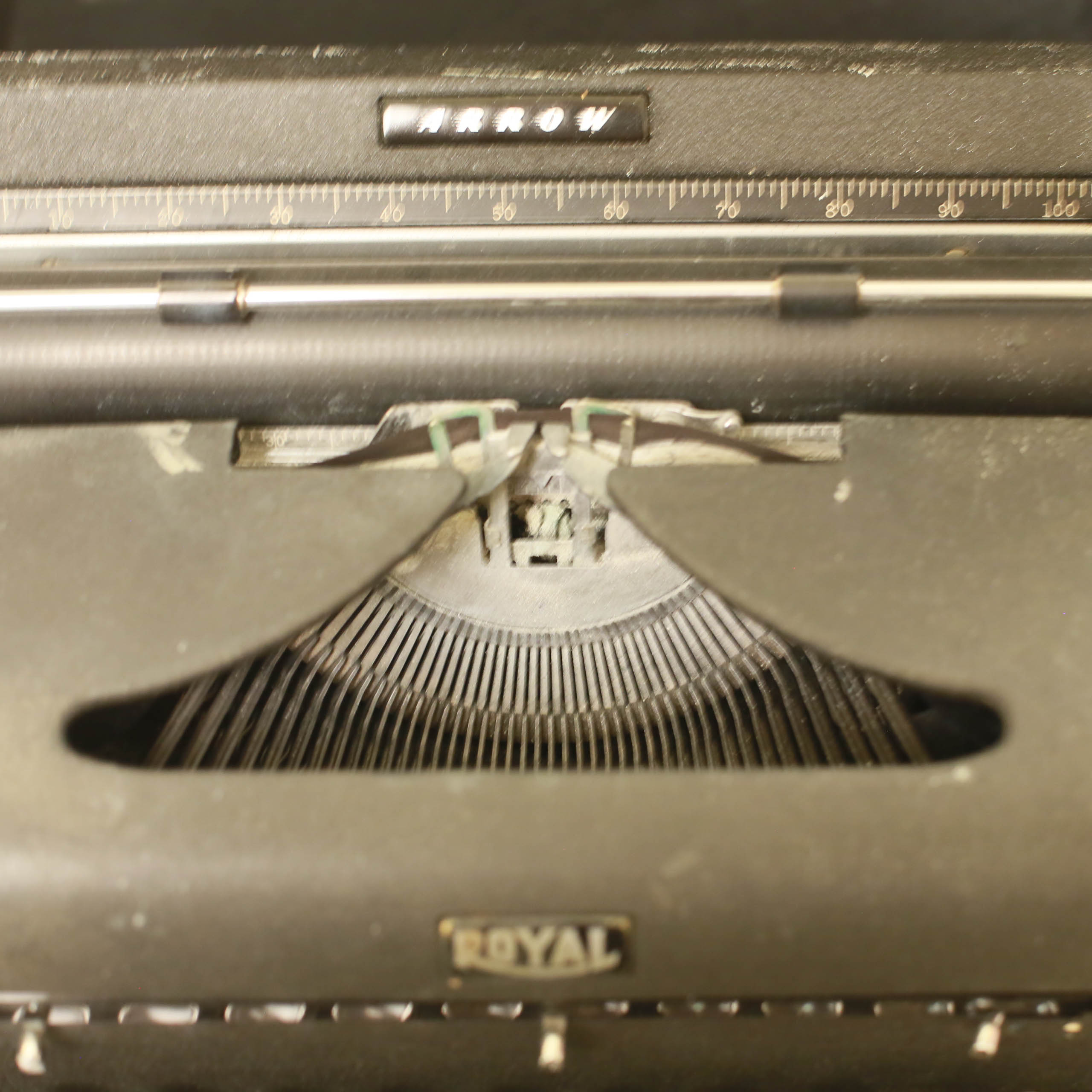 Vintage 1947 Royal Quiet Deluxe Typewritter