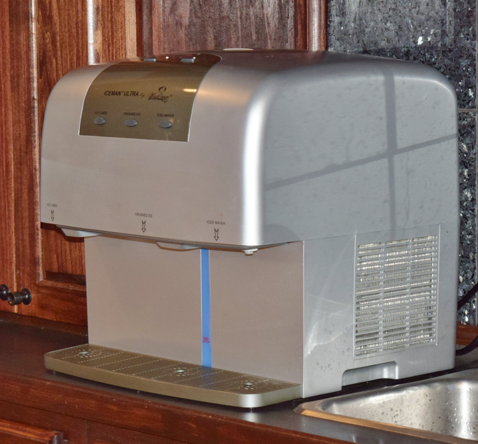 Iceman Ultra Portable Ice Maker