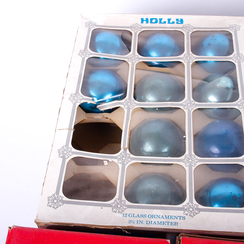 Vintage Holiday Decor