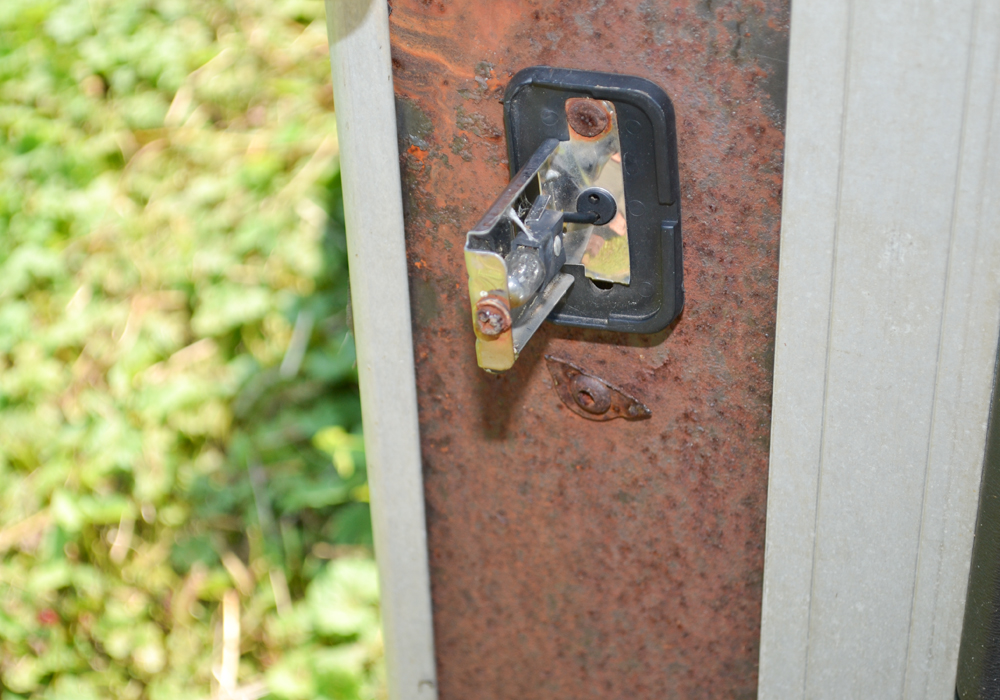 1999 Shadowmaster Racing Trailers Enclosed Trailer