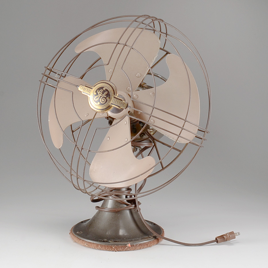Vintage General Electric 110/120V Electric Fan