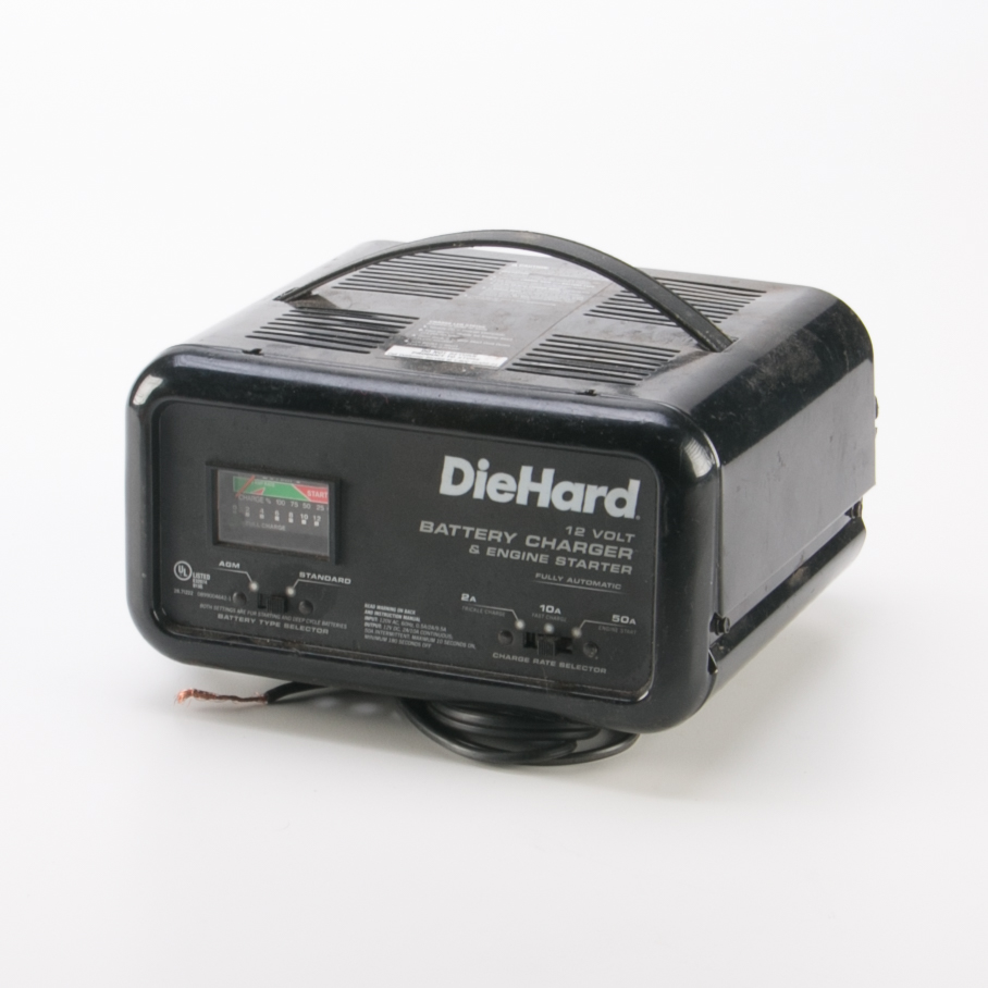 Diehard 12 V Battery Charger and Engine Starter