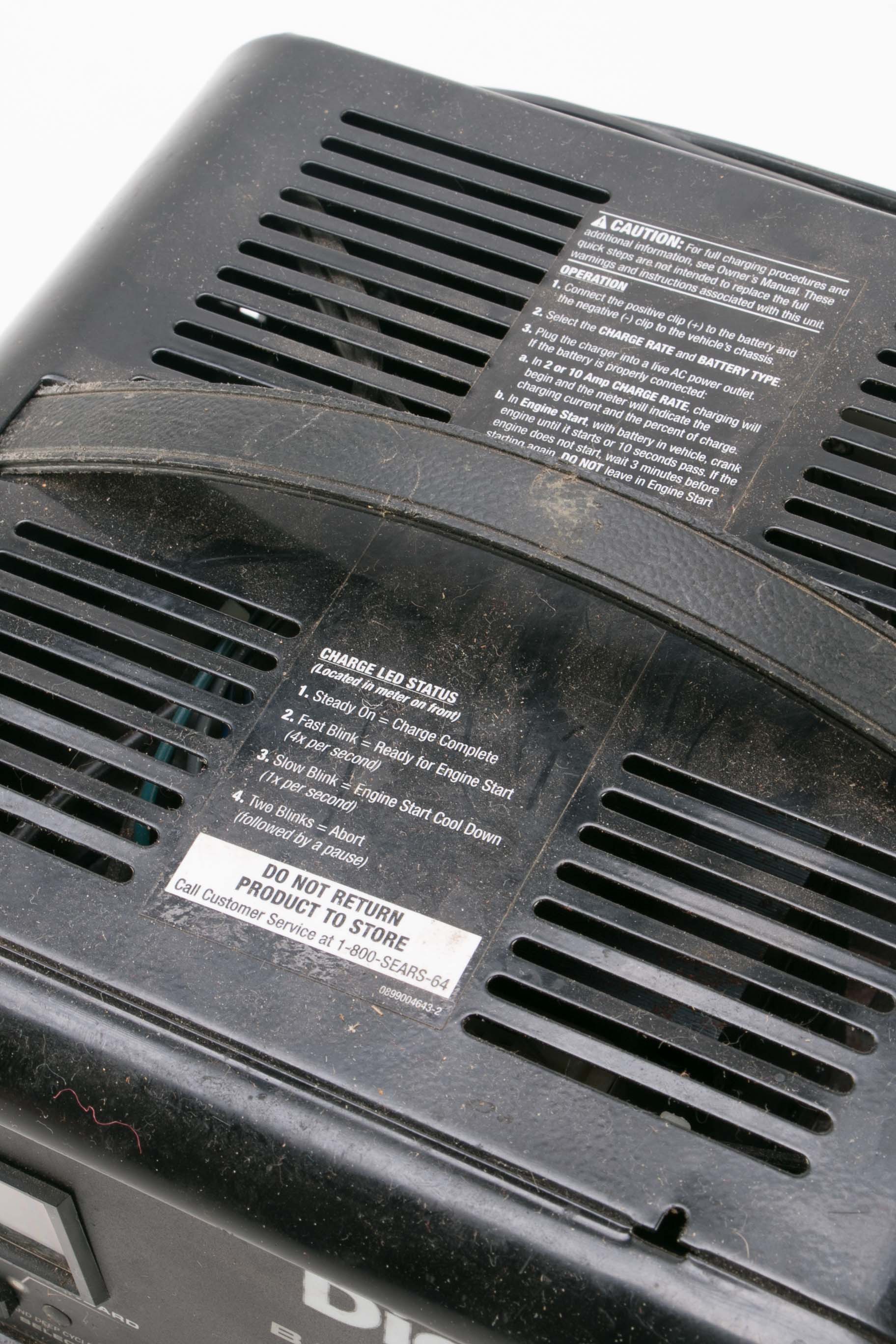 Diehard 12 V Battery Charger and Engine Starter