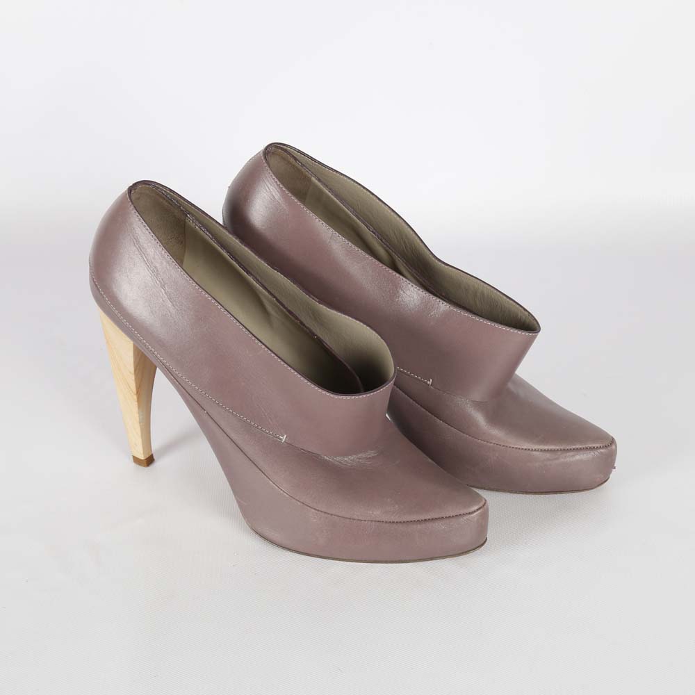 Omelle Taupe Booties