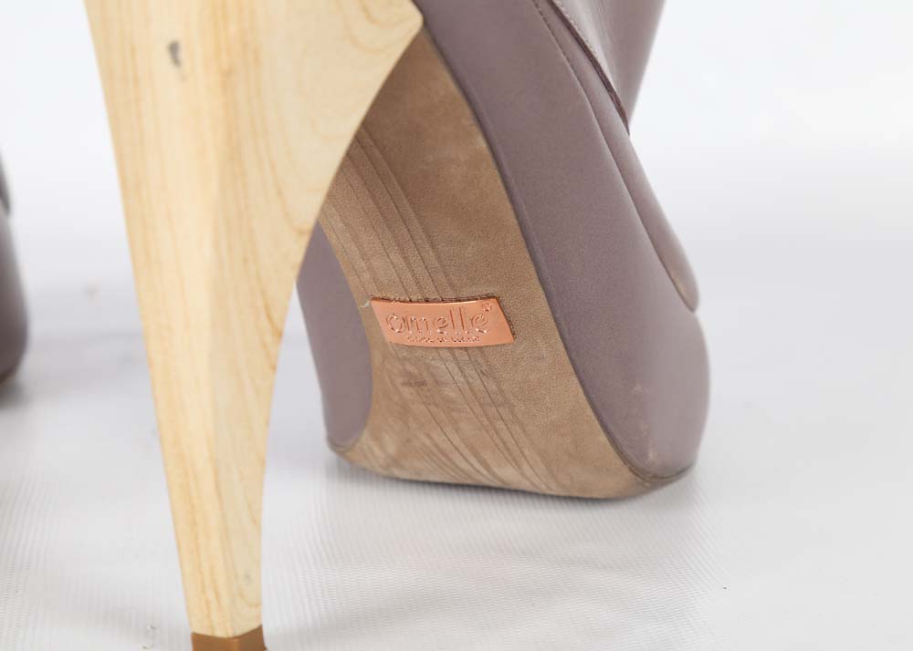 Omelle Taupe Booties