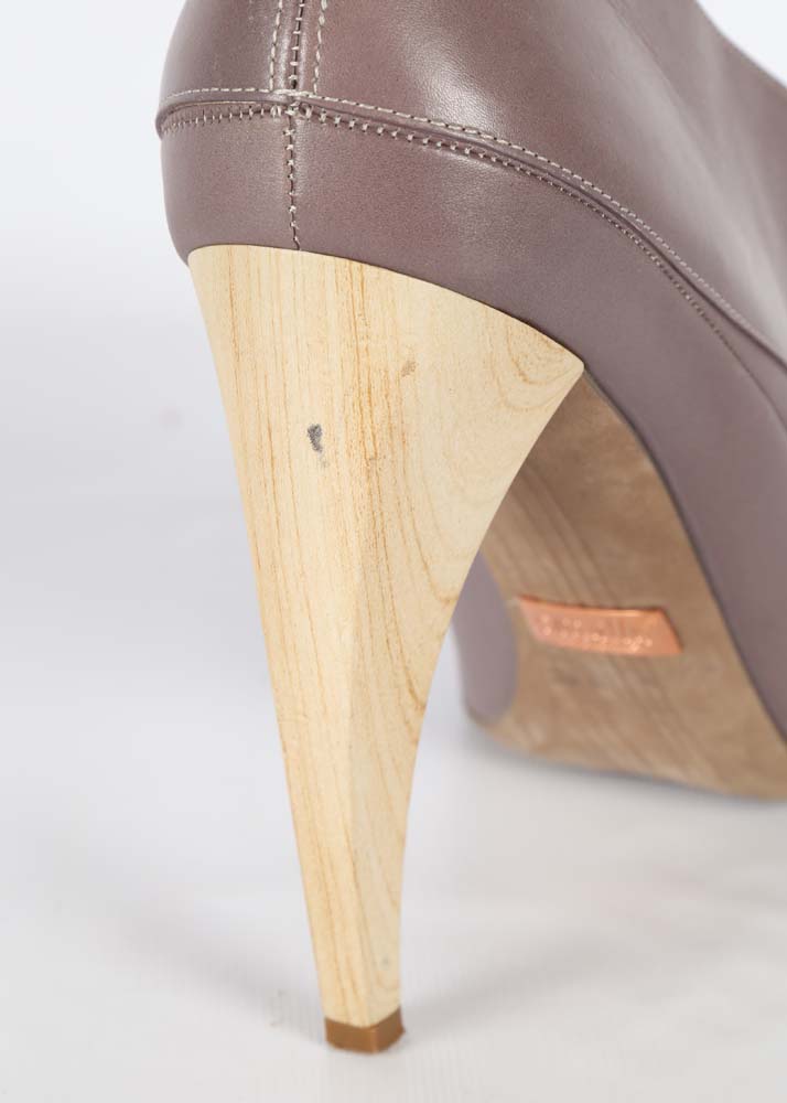 Omelle Taupe Booties