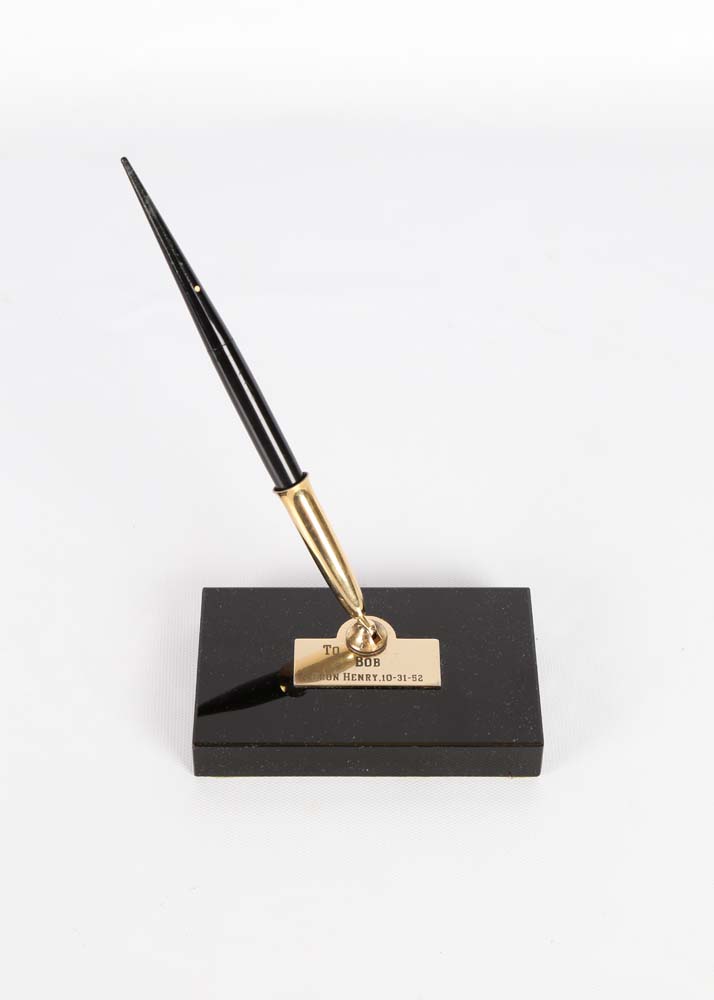 Vintage Schaeffer Fountain Pen with Base