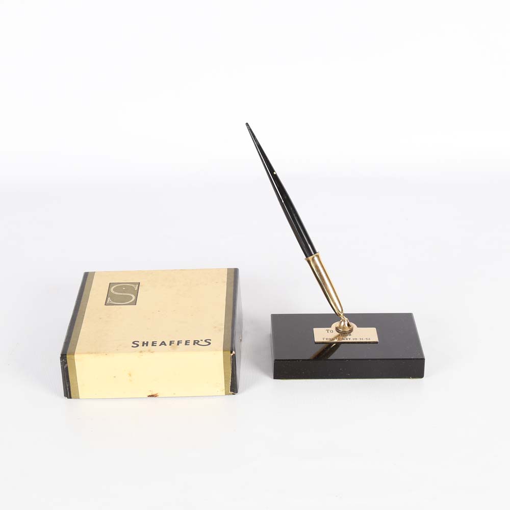 Vintage Schaeffer Fountain Pen with Base