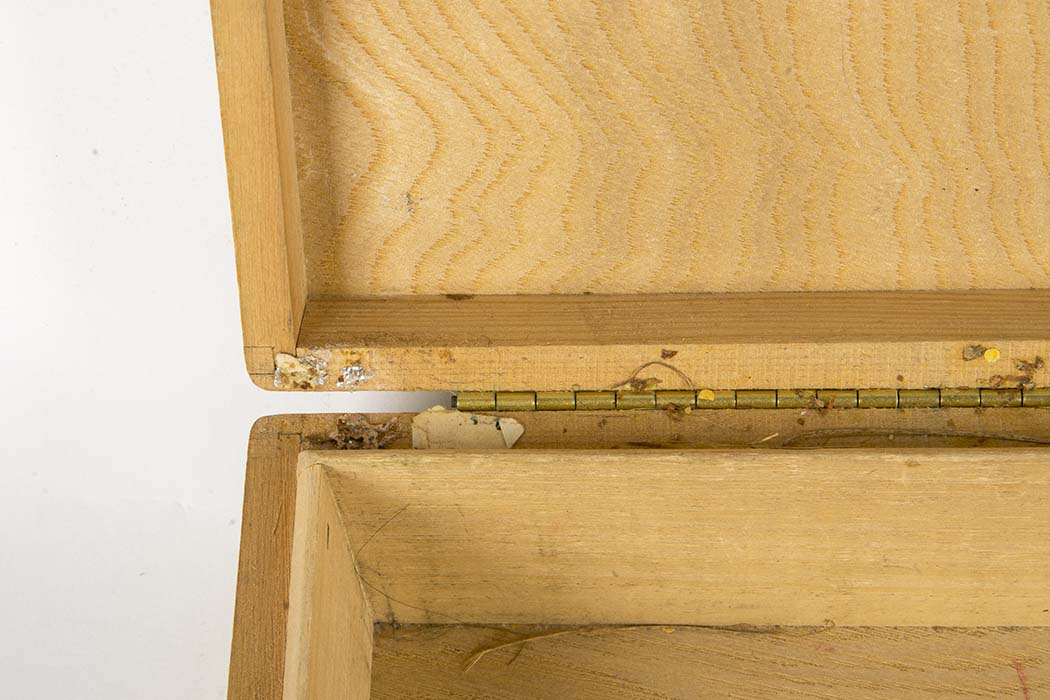 Vintage Enid Collins "Angel Chile" Box Bag