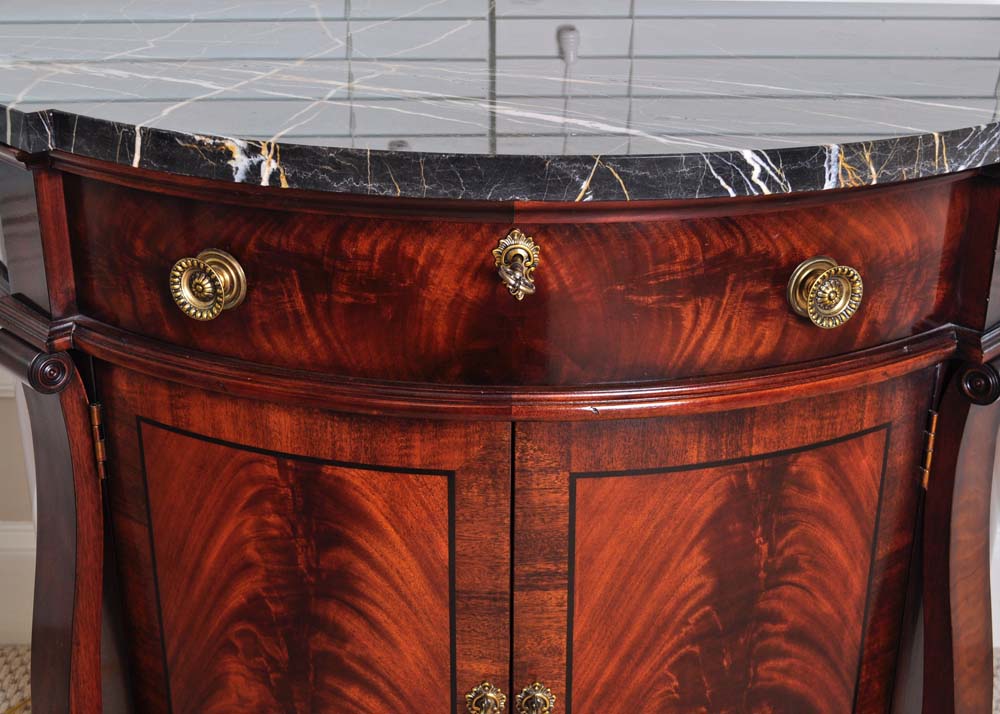 Henredon Natchez Demilune Side Table