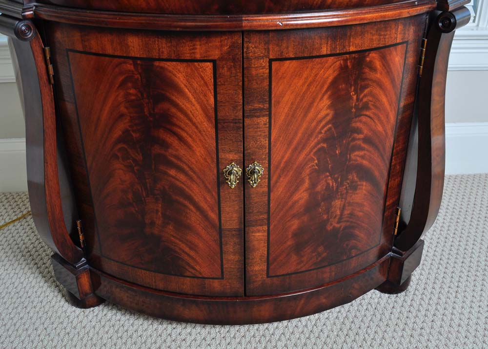 Henredon Natchez Demilune Side Table