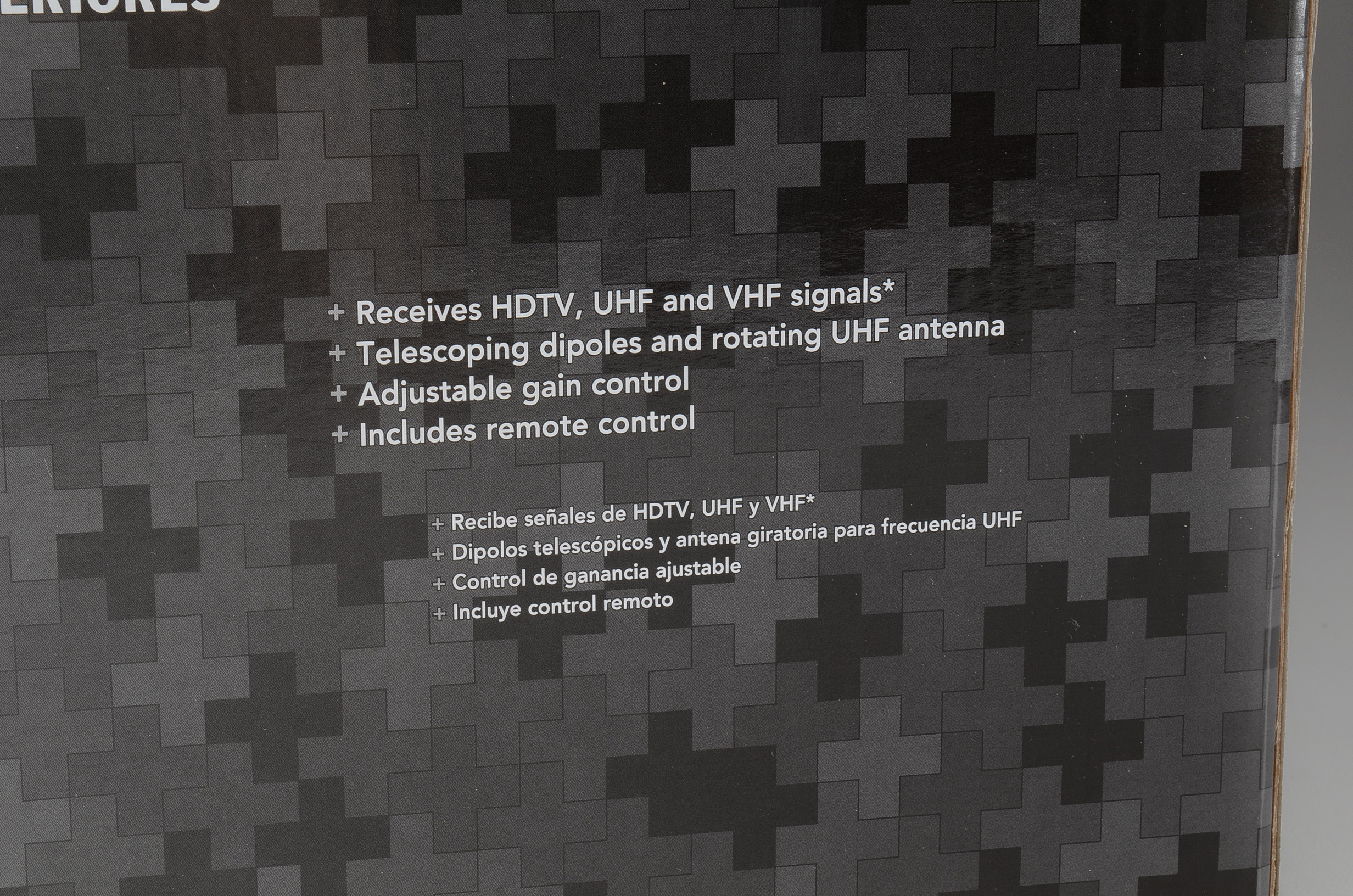 Radioshack HDTV Antenna and Dynamo Emergency TV