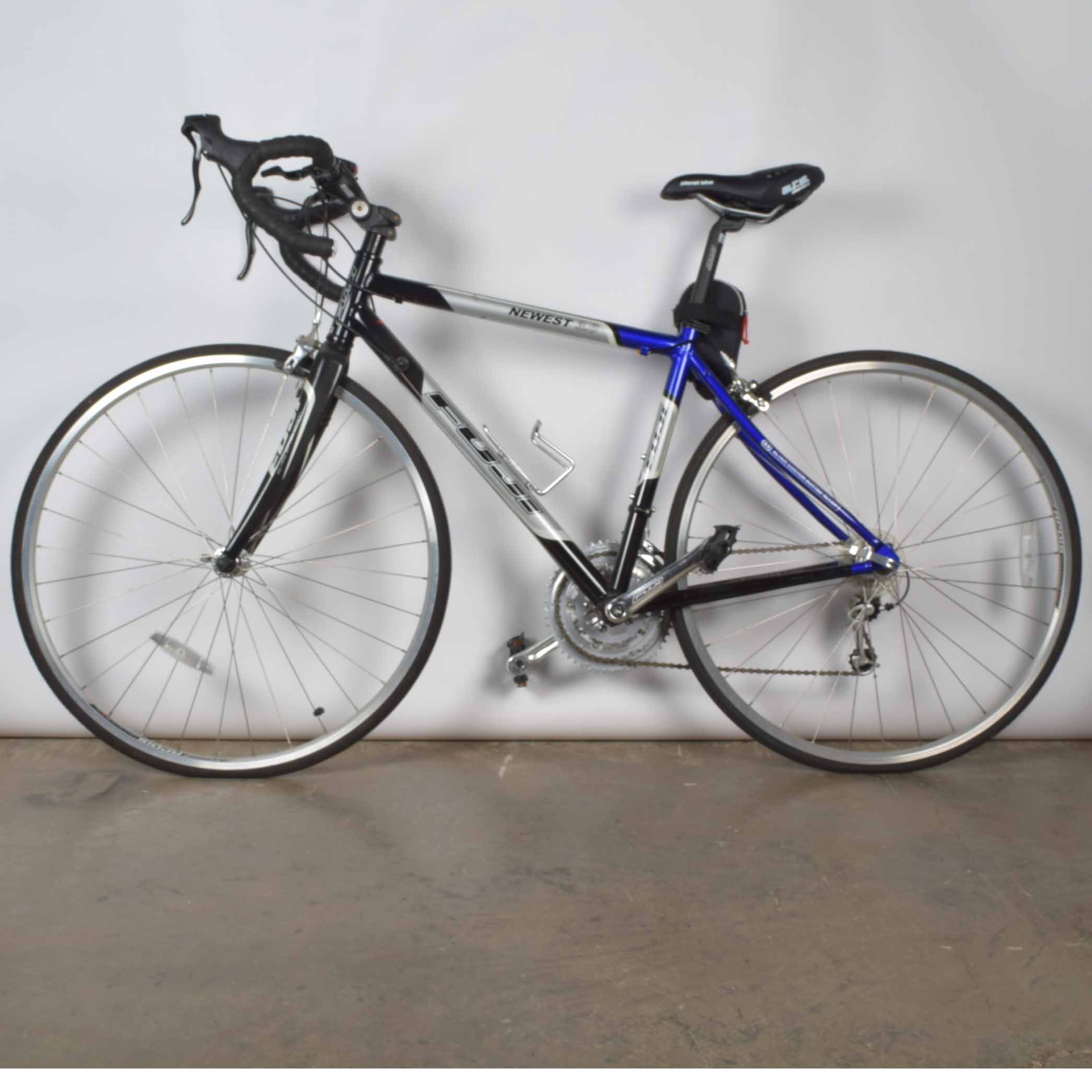 Fuji Newest 3.0 46cm Road Bike