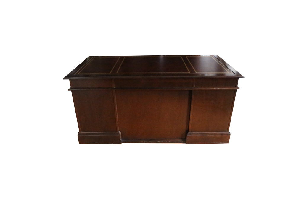 Sligh Furniture Mahogany Partners Desk