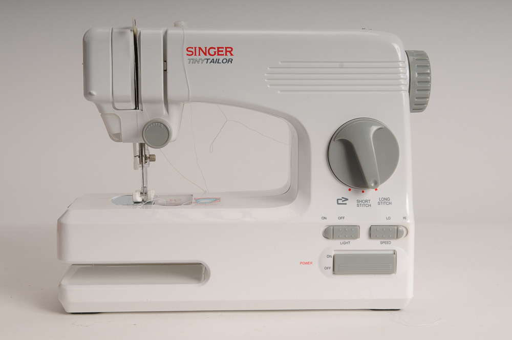 Singer Tiny Tailor Sewing Machine