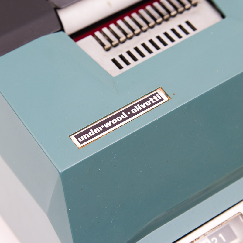 Vintage Underwood Olivetti Adding Machine