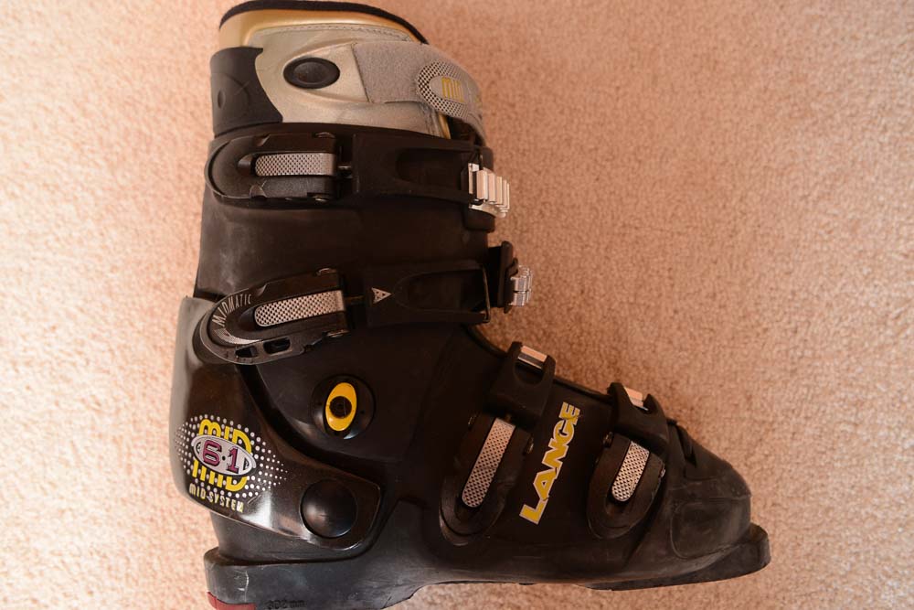 Rossignol Mens and Ladies Skis and Boots