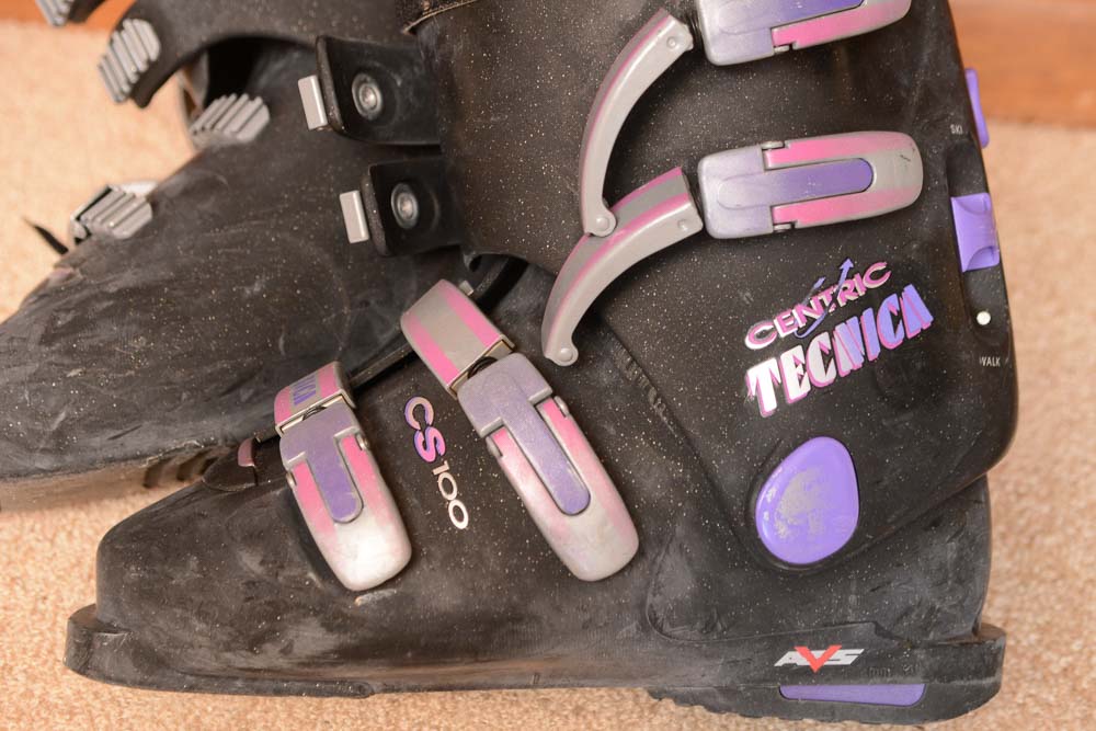 Rossignol Mens and Ladies Skis and Boots