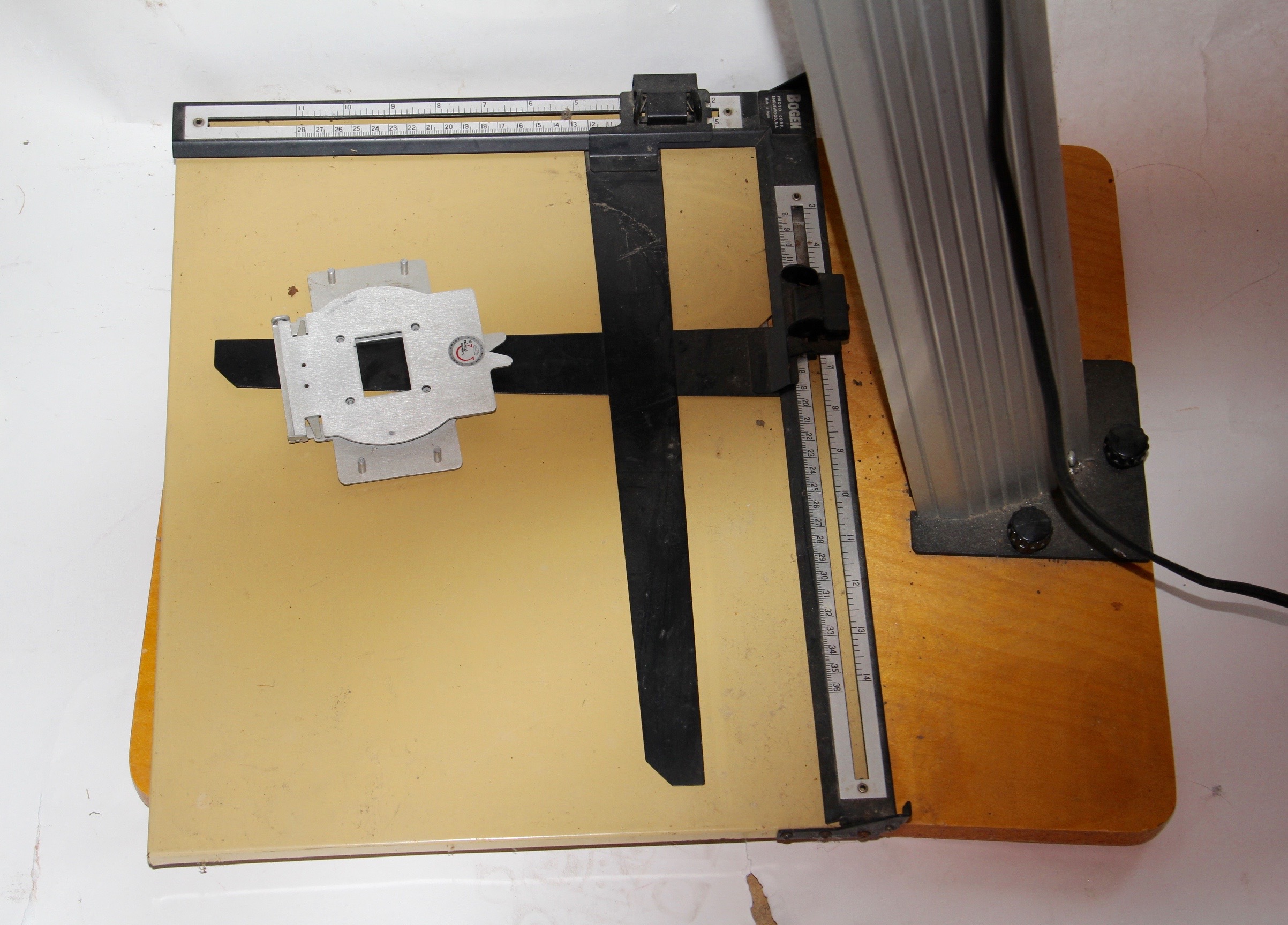 Simmon Omega B-22 Photo Enlarger