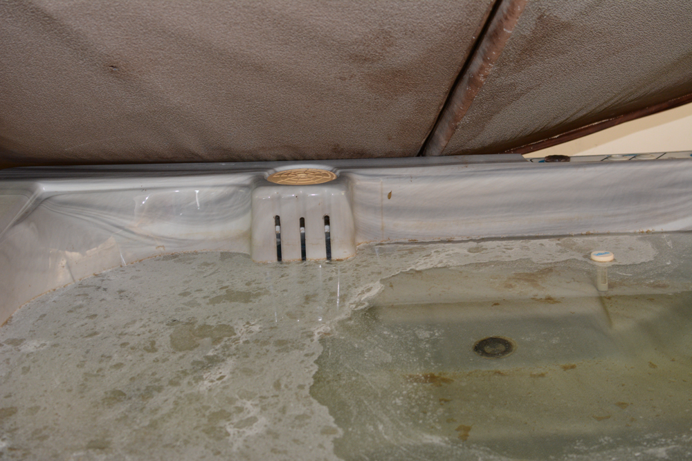 Advanced Spas Hot Tub